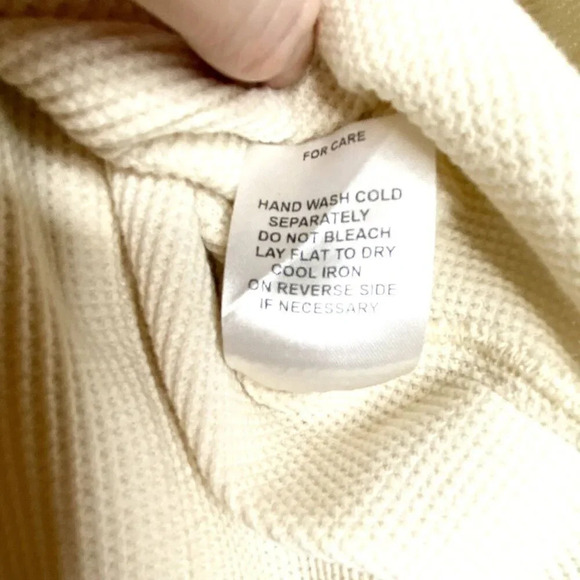 The GREii Medium Waffle Knit Heart Embroidered Ruffle Stitch Thermal Cotton - Picture 7 of 9